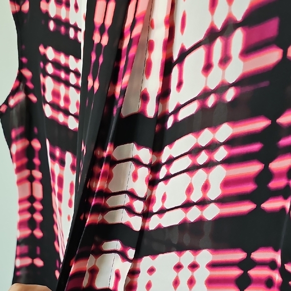 Worthington Colorful Pink and Black Pleated Front Sleeveless Graphic Blouse Med - Picture 5 of 11